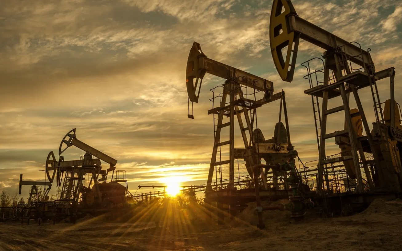 Late-March Arctic Cold Grips Canada; April Snow South Of The Border; Storms Reload The Alps; Japan Reverses Coal Phase-Out As LNG Risk Builds; + Met Office Caught Cooking The Books