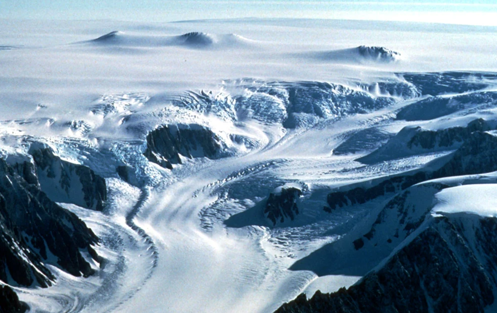 Cold Front To Slam Eastern U.S.; Antarctic Glacier Retreat Isn’t Linear; + BBC Pushes Trillion-Dollar Climate Loss Claim